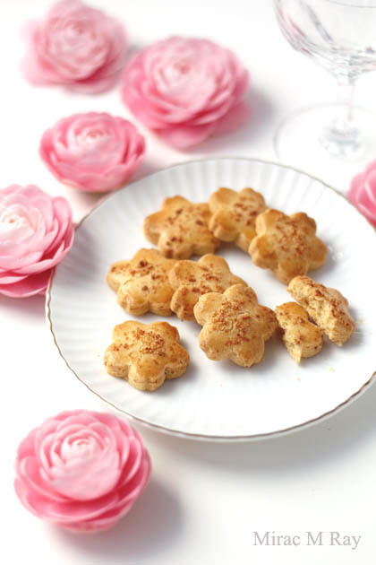 【レシピ】儚い口どけ桜形チーズサブレクッキー