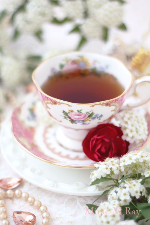 Tea time in Spring with Royal Albert Lady Carlyle tea cup